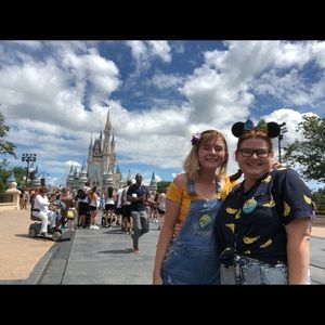 Meet your Posher, Caroline